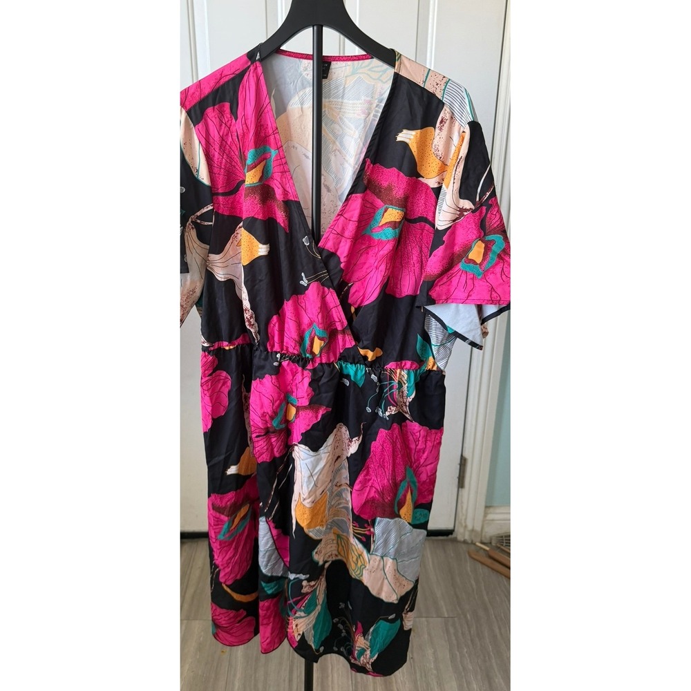 SHEIN Curve Women 4XL Black Pink Floral Surplice V-Neck Elastic Waist Mini Dress